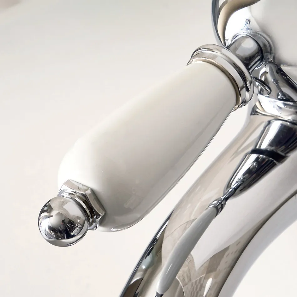 Baterie pentru bideu în stil clasic din alamă lucrată manual cu pârghie - Noriana Viadurini