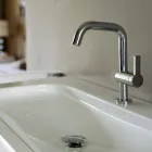 Baterie monocomandă de design modern pentru chiuvetă de baie din metal - Zanio Viadurini