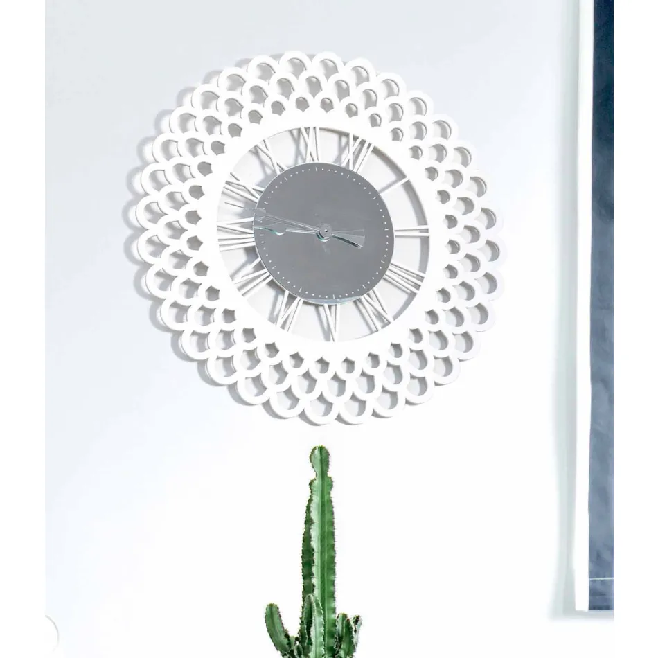 Ceas de perete din lemn alb, design floral și modern - Gerbera Viadurini