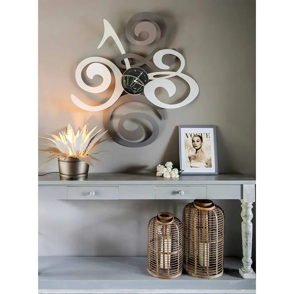 Ceas de perete design din fier colorat Made in Italy - Fiordaliso Viadurini