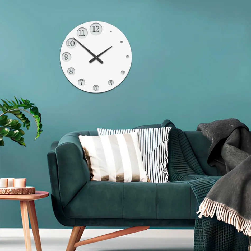 Ceas din lemn cu numere care se măresc treptat, fabricat în Italia - Kenya Viadurini