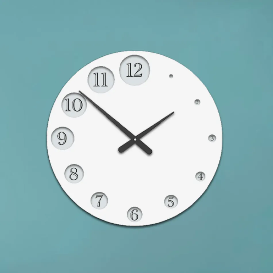 Ceas din lemn cu numere care se măresc treptat, fabricat în Italia - Kenya Viadurini