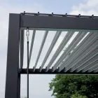 Pergolă din aluminiu cu acoperiș reglabil prin manivelă - Eolo Viadurini