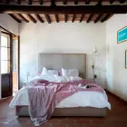 Veioza de sufragerie din metal alb sau negru mat cu rafturi - majordom Viadurini