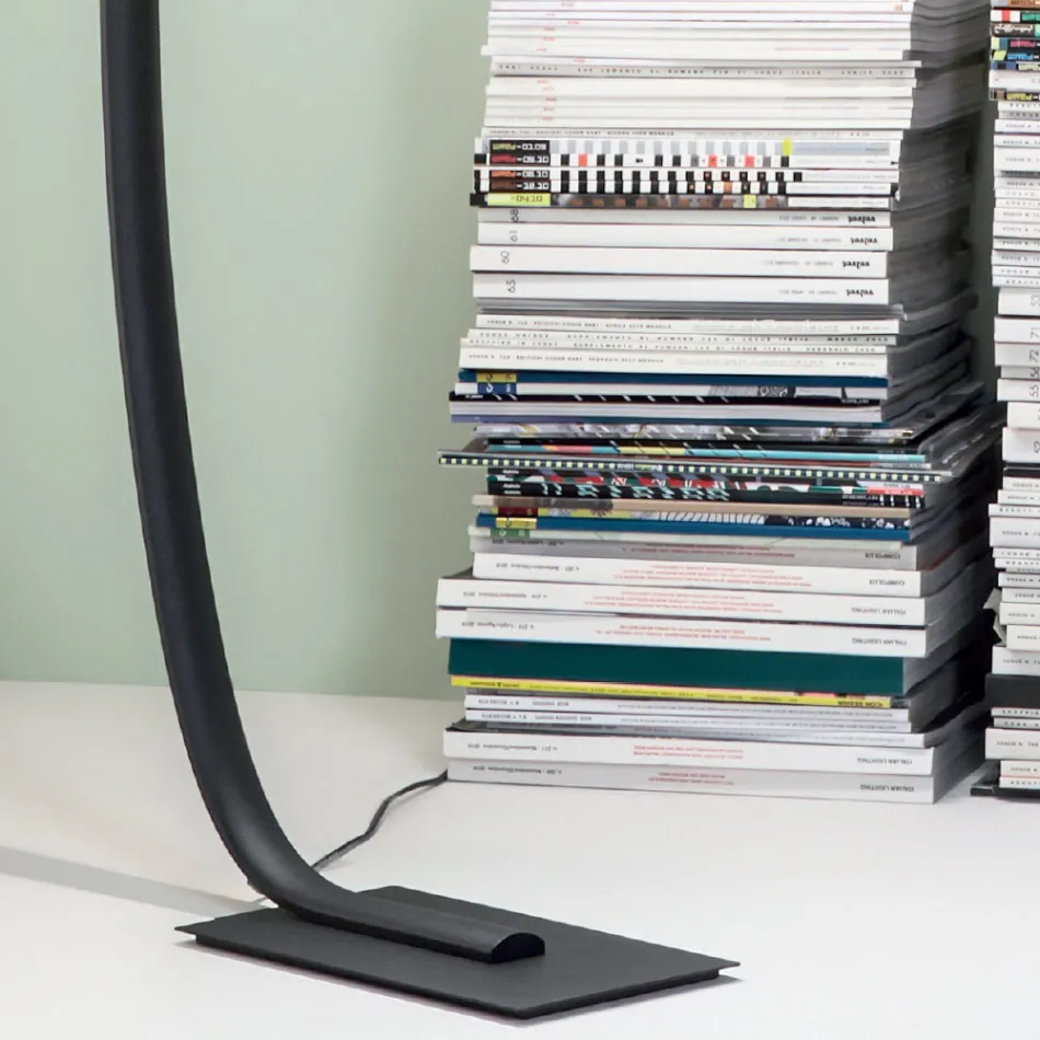 Lampă de podea LED modernă cu reglaj din metal negru, auriu sau alb - Gondolă Viadurini