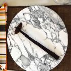 Placă rotundă de servire din marmură albă de Carrara Fabricată în Italia - Kamil Viadurini