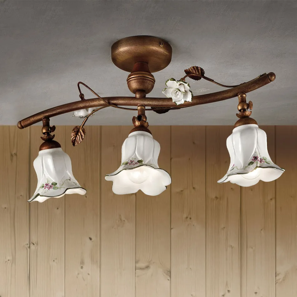 Plafoniera Artisan din ceramică cu 3 lumini și decor cu trandafiri - Pisa Viadurini