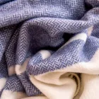 Plaid din amestec de lână ultra-moale și pufos, fabricat în Italia - Caldoso Viadurini