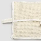 Pochette din bumbac alb natural tip fagure cu nasture sidef - Anteha Viadurini
