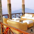 polietilenă fotoliu în aer liber țesute manual de proiectare Cooper Viadurini