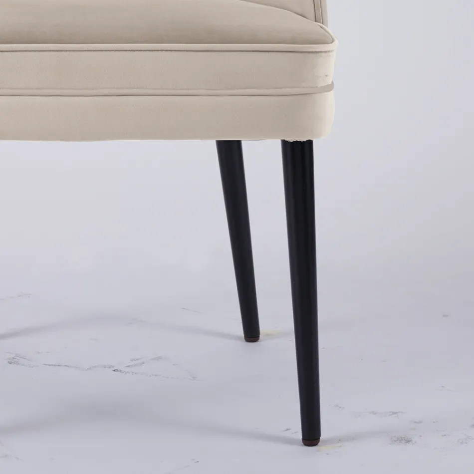 Fotoliu de sufragerie din diferite țesături cu carcasă de lemn - Edgar Viadurini