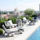 Scaunul din salon alb-negru Slide Low Lita Anniversary a făcut din Italia Viadurini