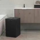 Coș de rufe pe un pătrat de bază din piele David, made in Italy Viadurini