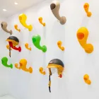 Suport cască sau cuier de perete colorat, 6 bucăți - Crazy Head de Myyour Viadurini