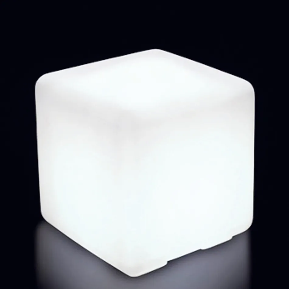 Masuta de cafea Puf Garden din Polietilena Colorata Made in Italy - Colores Viadurini