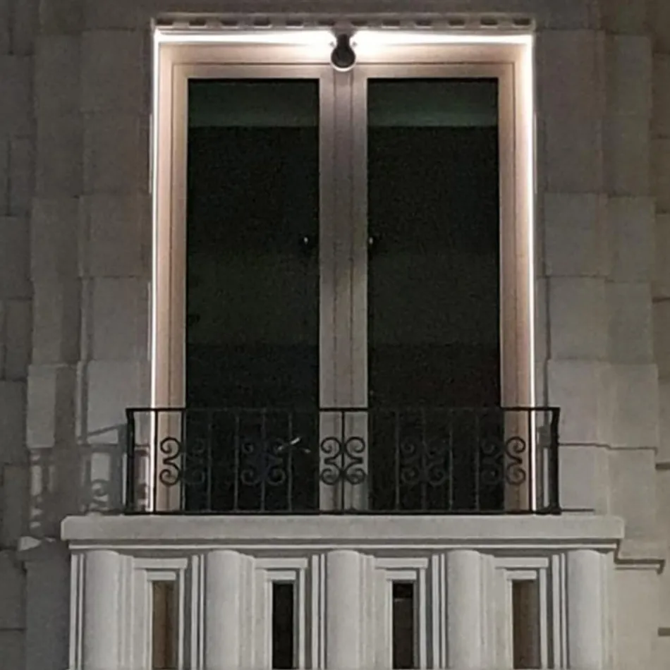 Spot LED de exterior de 5W cu finisaj gri aluminiu - Dayane Viadurini