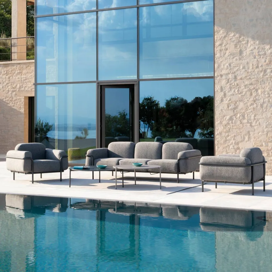 Living in aer liber cu Canapea si 2 Fotolii din Tesatura Made in Italy - Suki Viadurini