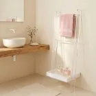 Scară pentru prosoape din plexiglas alb, fabricată în Italia - Jamira Viadurini