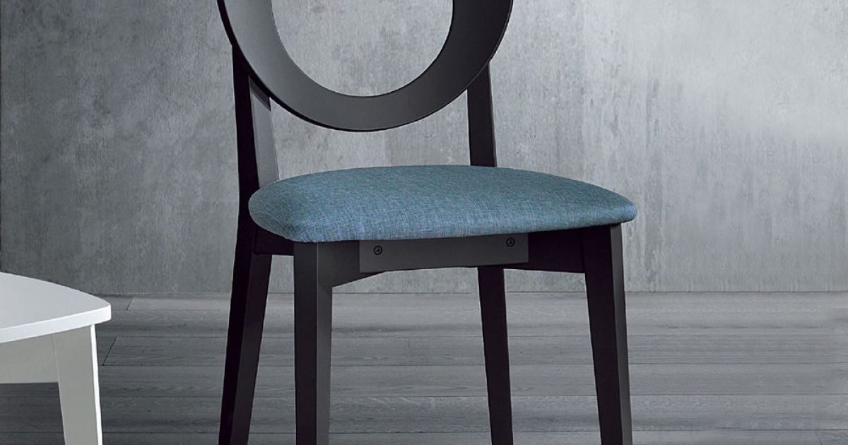 Scaun de bucatarie modern din lemn masiv si stofa de design
