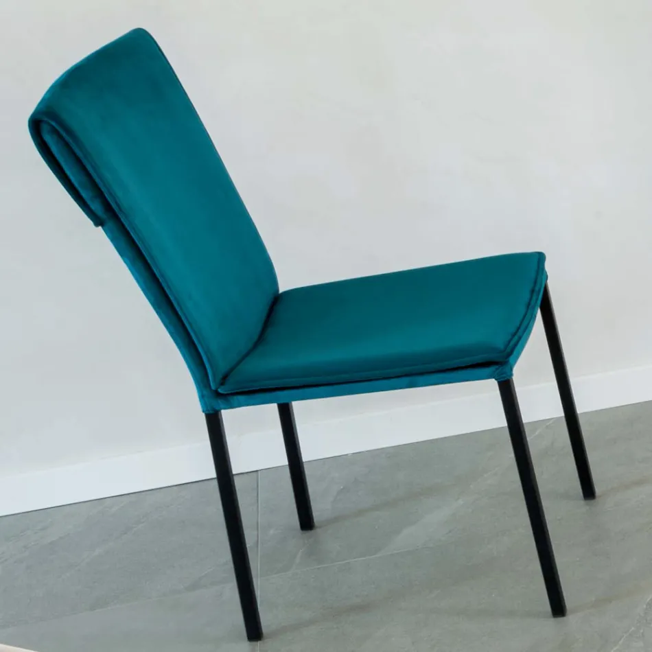 Scaun de sufragerie din catifea rezistenta la pete si structura neagra - Haroon Viadurini