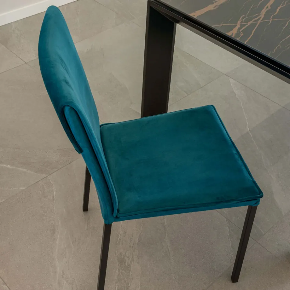 Scaun de sufragerie din catifea rezistenta la pete si structura neagra - Haroon Viadurini