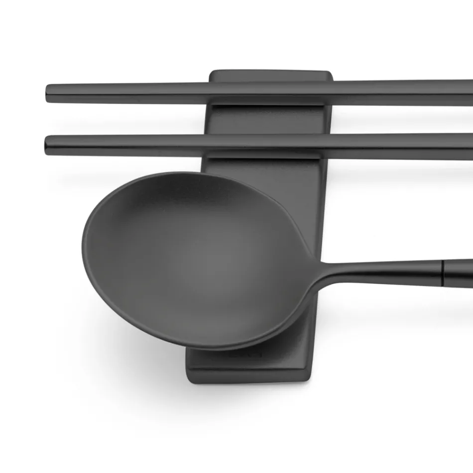 Set compus din lingura de fructe, betisoare si suport pentru tacamuri - Osaka Viadurini