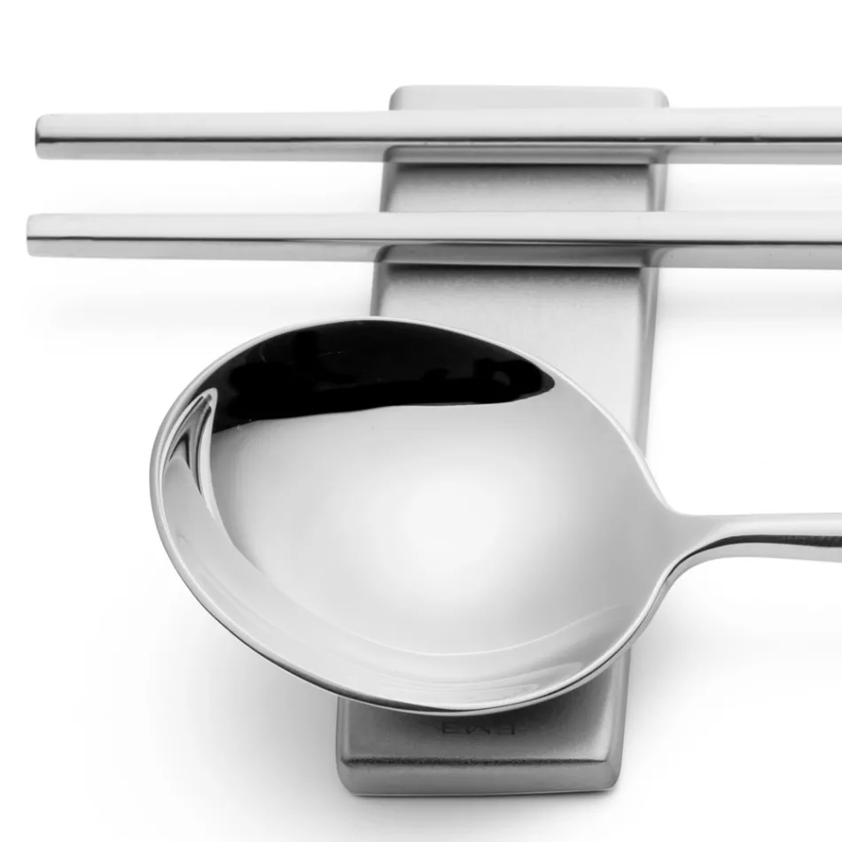 Set compus din lingura de fructe, betisoare si suport pentru tacamuri - Osaka Viadurini