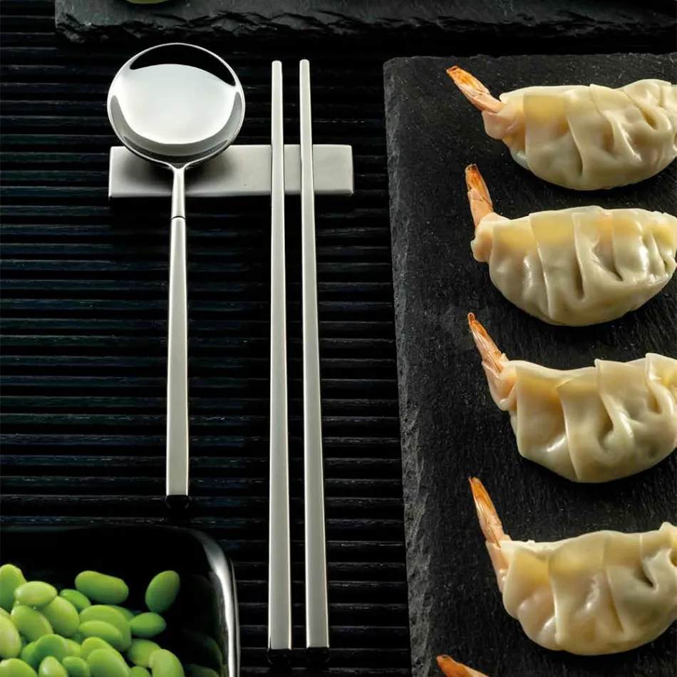 Set compus din lingura de fructe, betisoare si suport pentru tacamuri - Osaka Viadurini