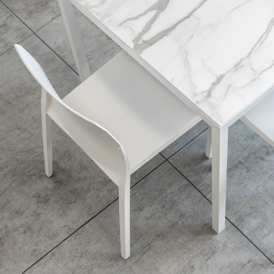 Set de 4 scaune pentru exterior și interior din polipropilenă de diferite culori - Construit Viadurini