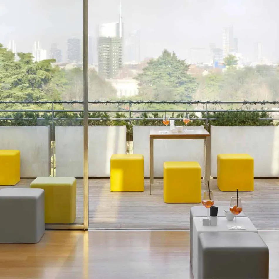 Scaun cub de poliuretan moale Design de diapozitiv Cube Soft realizat în Italia Viadurini