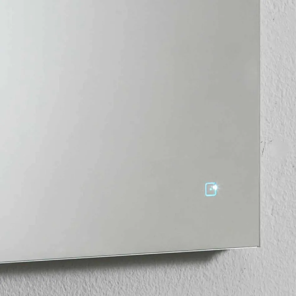 Oglindă de perete cu lumină integrată din oțel inoxidabil Made in Italy - Tuccio Viadurini