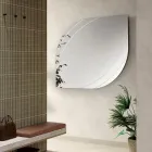 Oglindă din sticlă cu gravuri în două dimensiuni și culori fabricată în Italia - Vela Viadurini