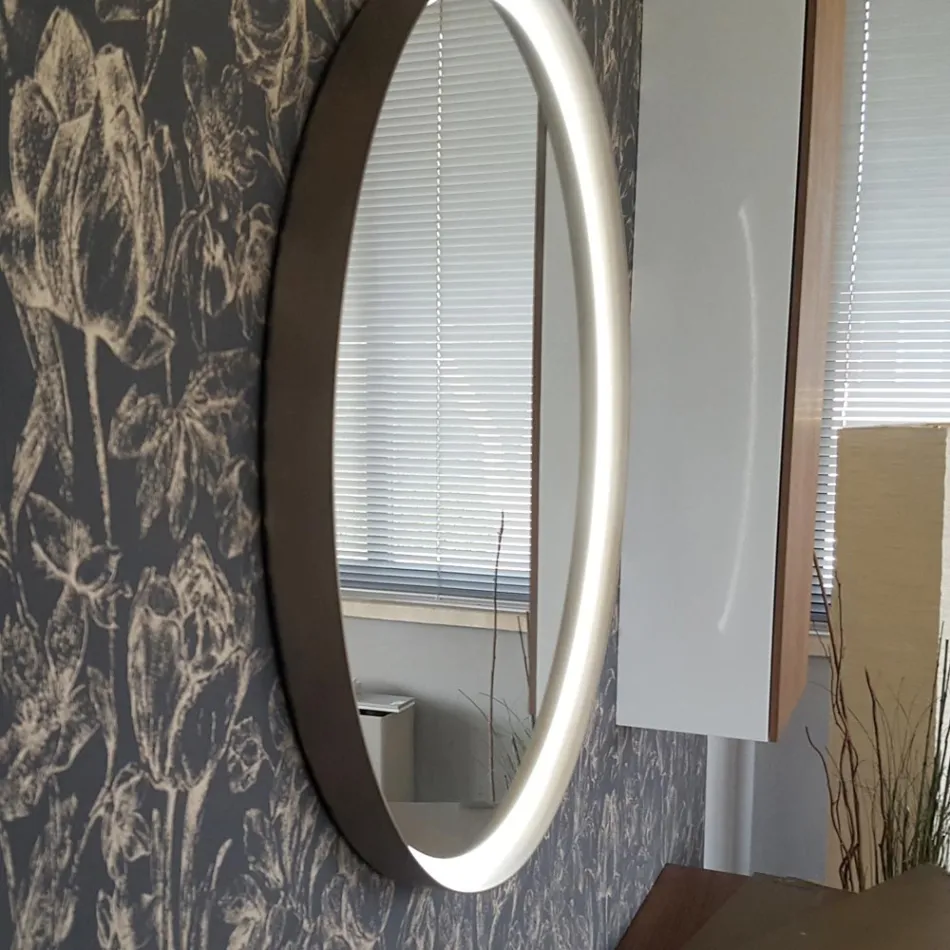 Oglindă rotundă de perete cu cadru metalic diverse culori și lumină cu led - Renga Viadurini