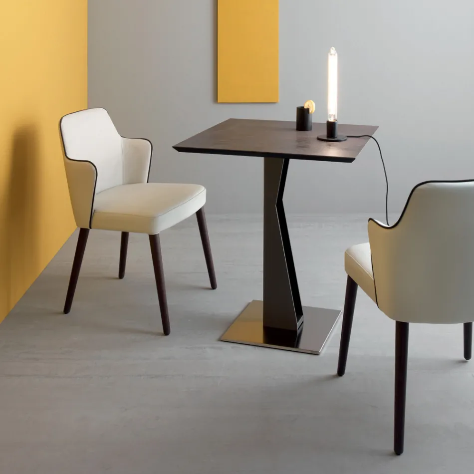 Masuta de cafea patrata inalta din metal inclinat si blat din ceramica mata - Coriko Viadurini