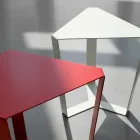 Măsuță de cafea din metal colorată, fabricată în Italia - Yasmine Viadurini