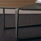 Masuta de cafea ovala din metal si blat din lemn in doua nuante - Comacchio Viadurini