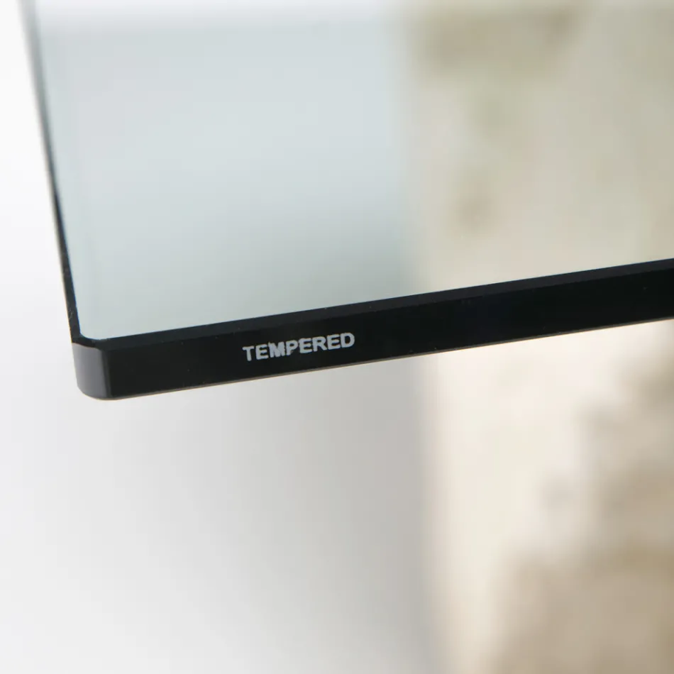 Masuta de cafea dreptunghiulara cu baza alba din piatra fosila - Gardenia Viadurini