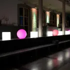 Masă de cafea iluminată colorată, cu design modern, cu alegere de atașament - Dadostar Viadurini