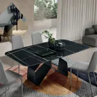 Masă 210x110 cm cu blat ceramic cu efect de marmură și bază metalică - Adriano Viadurini