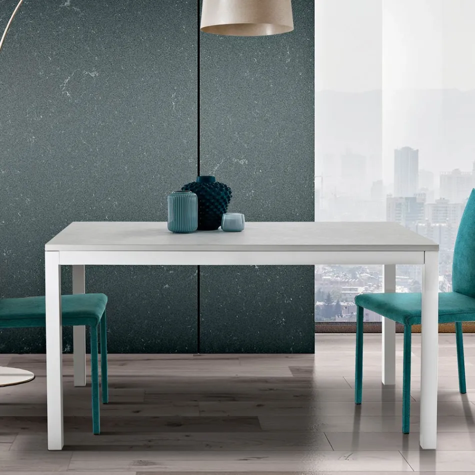 Masa extensibila cu picioare din metal alb si blat melaminat - Shaila Viadurini