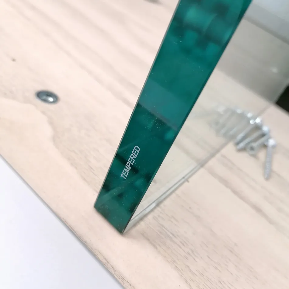 Masa de sufragerie moderna din lemn furniruit si sticla Made in Italy - Strappo Viadurini