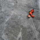 Masă modernă rotundă din marmură ceramică și efect metalic - Jarvis Viadurini