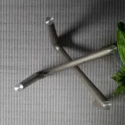 Masa rotunda din sticla transparenta si picioare din poliuretan - Stalto Viadurini