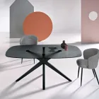 Masă ovală 180x100 cm din sticlă fumurie ciocănită și metal - Domus Viadurini