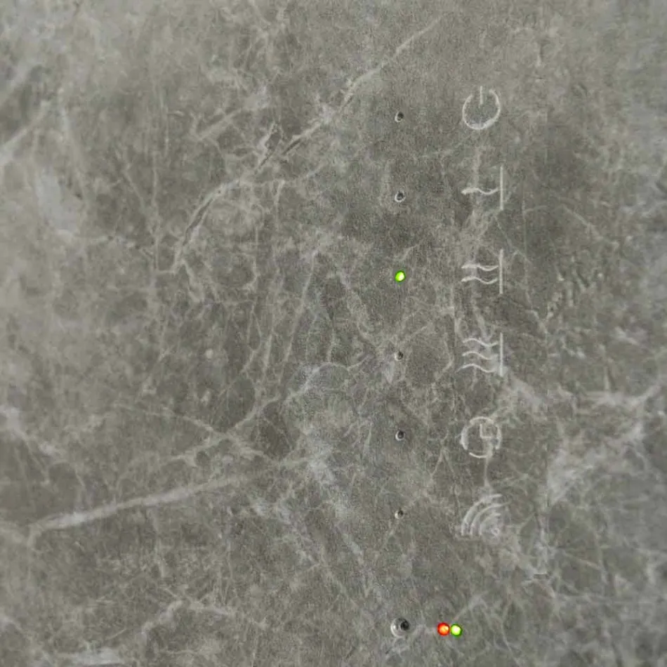 Radiator electric din sticlă temperată cu finisaj din piatră Jonny Viadurini