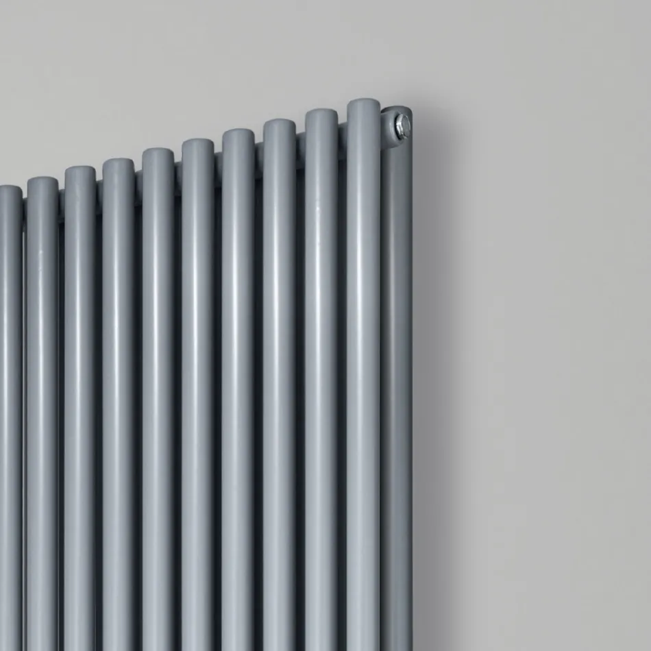 Radiator hidraulic cu colectoare orizontale si conducte verticale - Colomba Viadurini