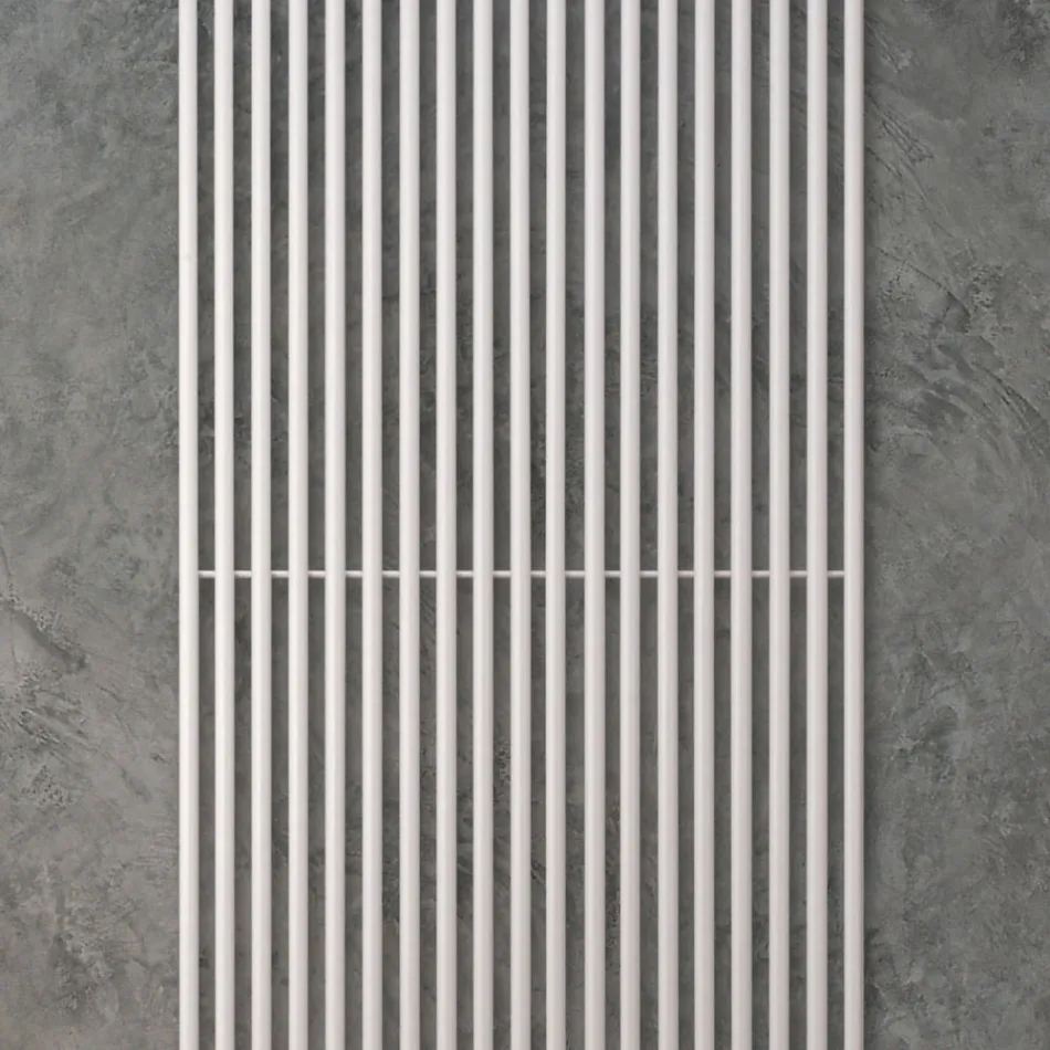 Radiator hidraulic cu o serie de elemente verticale fabricate in Italia - carbon Viadurini