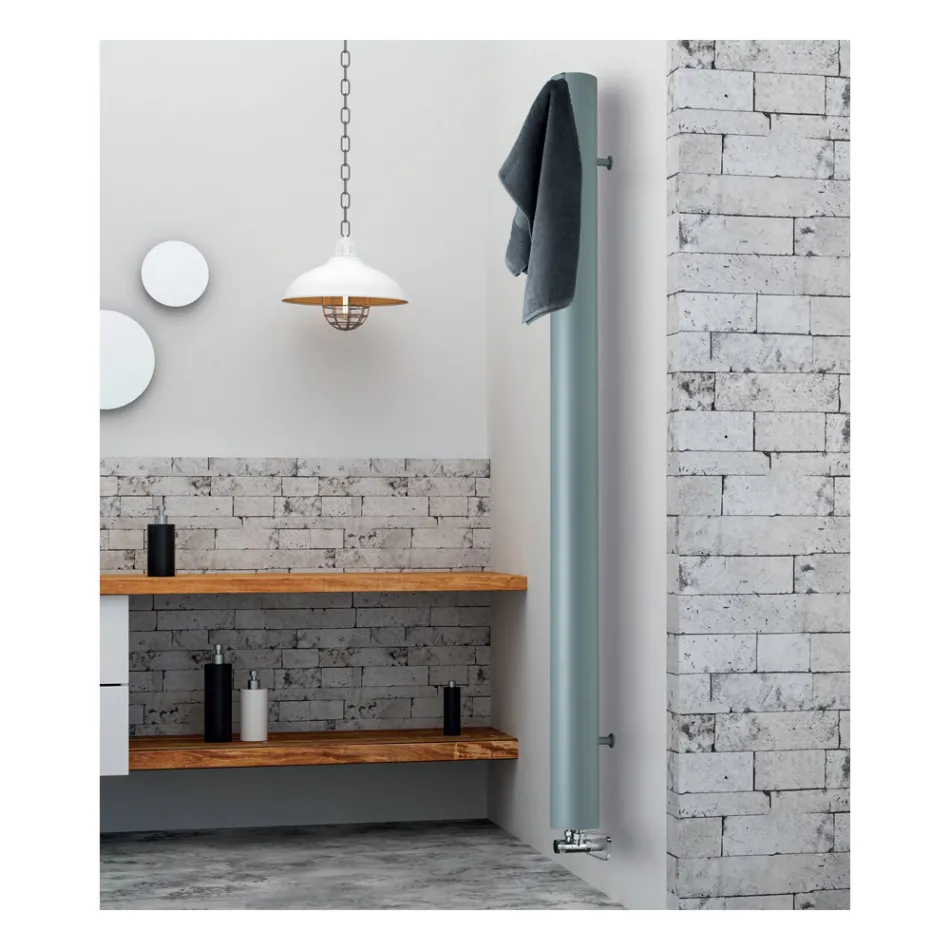 Radiator pentru instalatii sanitare, format dintr-o teava din aluminiu fabricata in Italia - Pandoro Viadurini