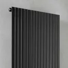 Radiator de perete hidraulic vertical de design modern până la 1224 wați - Regolo Viadurini