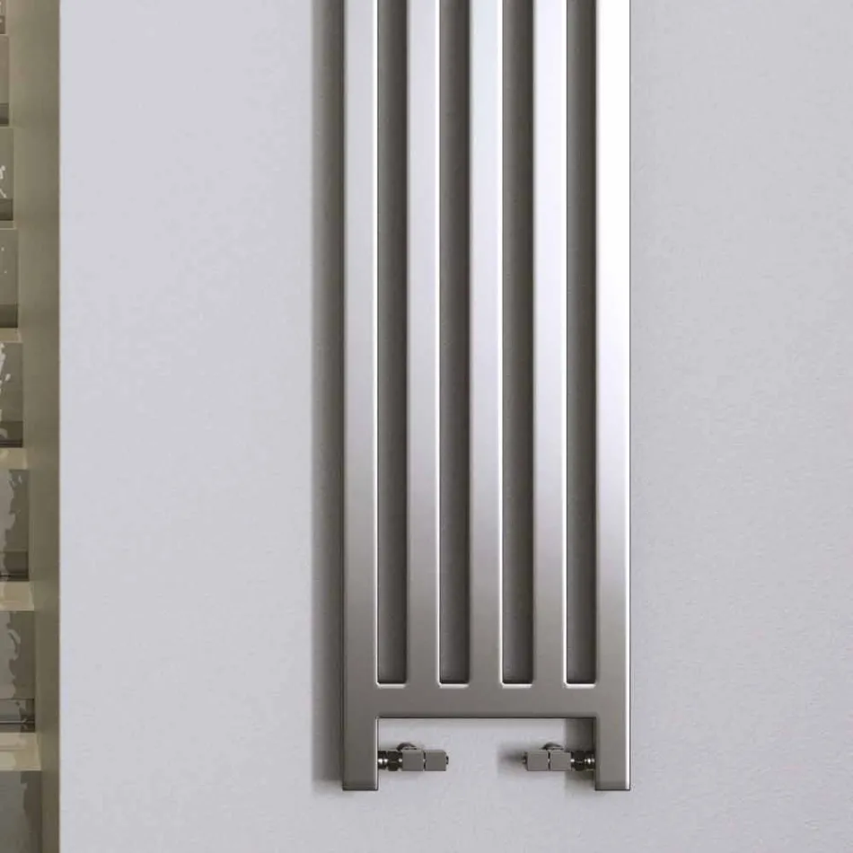 radiator vertical hidraulic făcute în Italia de către New Rochie H Scirocco Viadurini